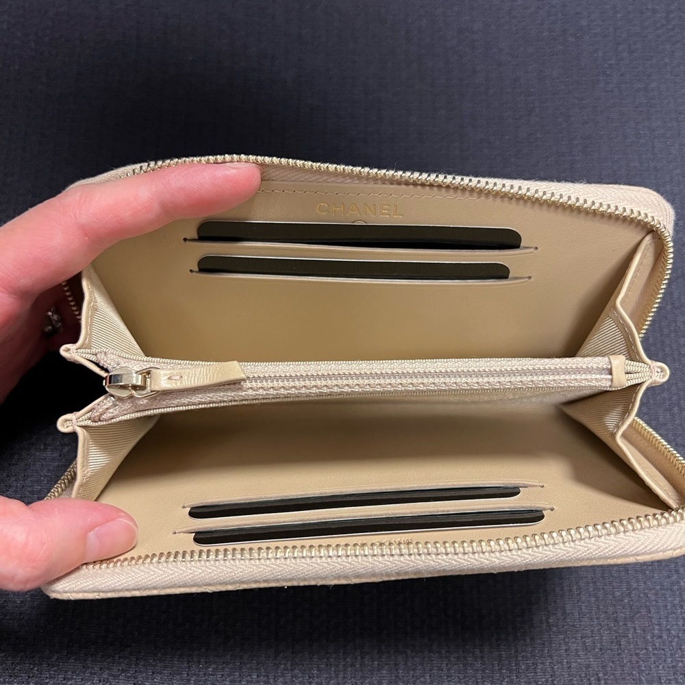 Authentic Chanel beige tan medium zip wallet - Picture 3 of 6